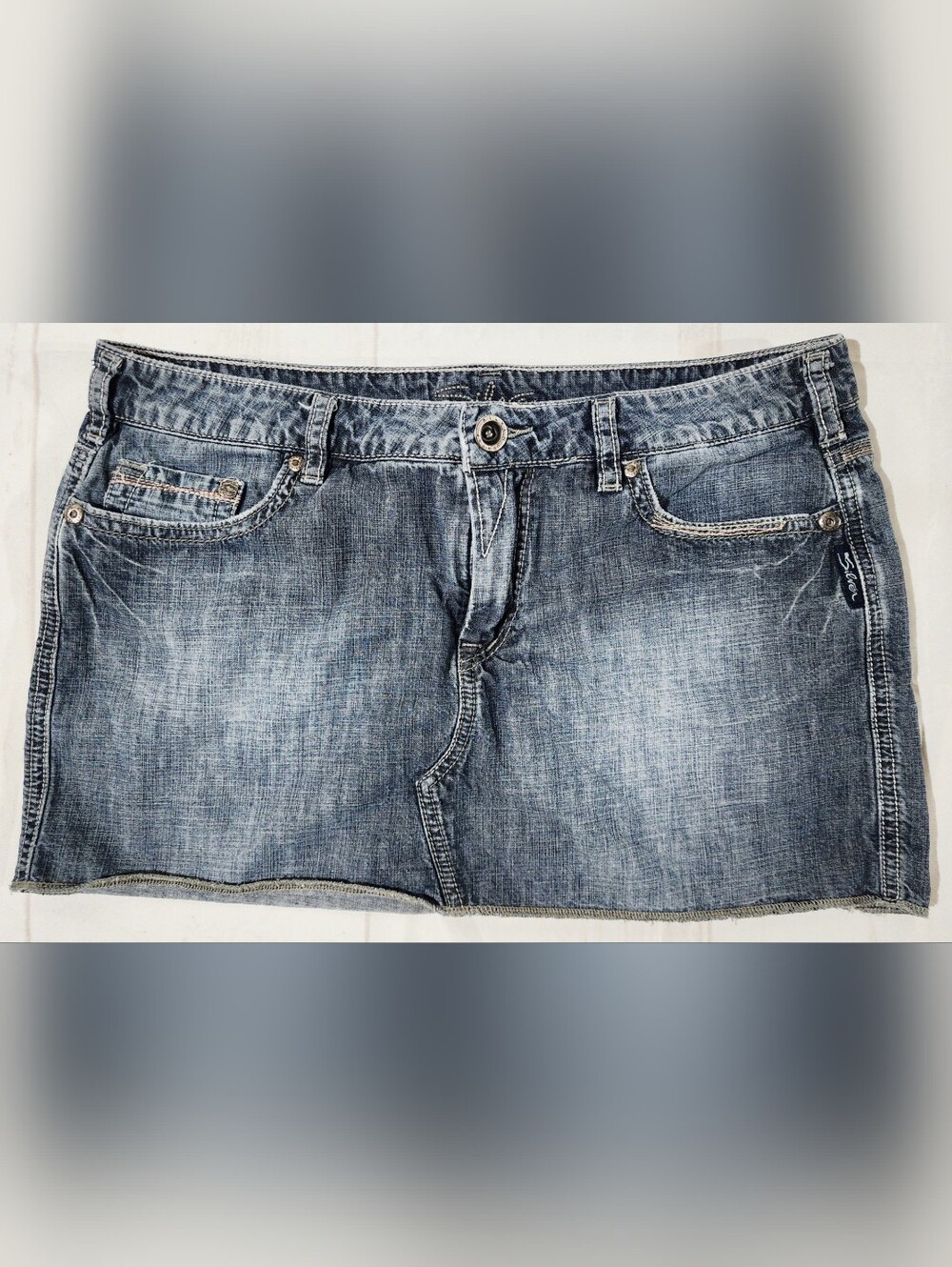 Silver Jeans Co Mini Skirt Size 28